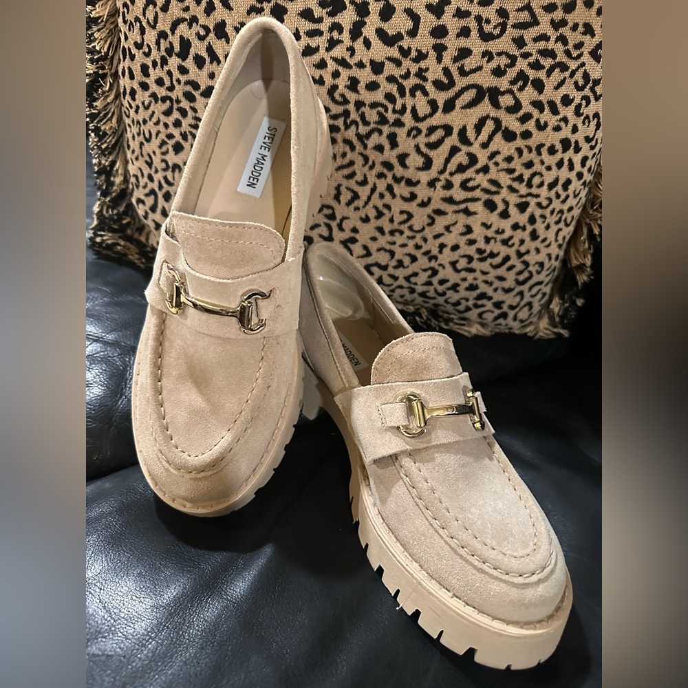 Steve Madden Beige Loafers with Gold Buckle